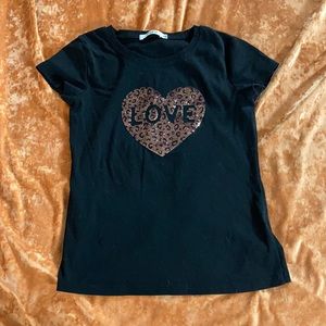 Black tee w sequin heart